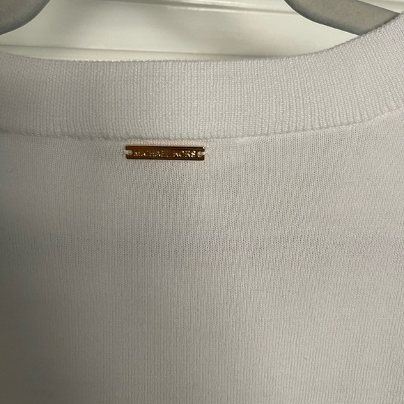 Michael Kors white top RETAILS $98 - Picture 4 of 7